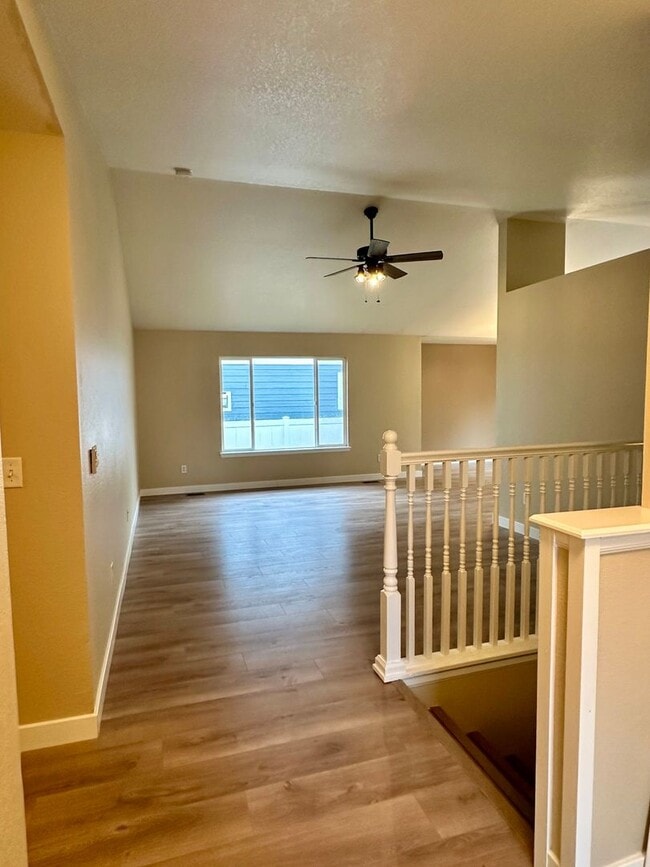 Building Photo - 1544 Lakewood Dr