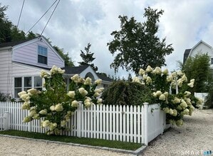 Building Photo - 9 Rowland Pl