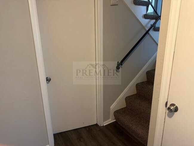 Building Photo - 11610 Delmar Dr