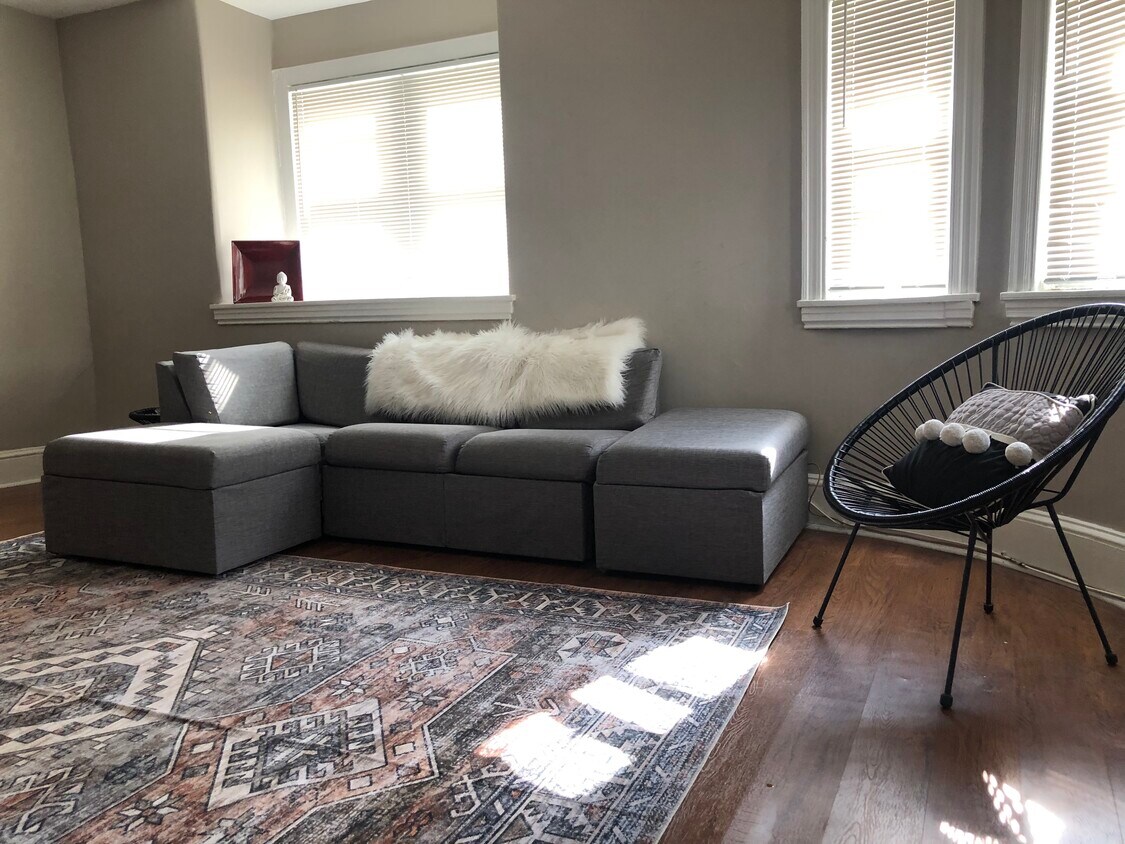 Living Room - 929 West Main Street