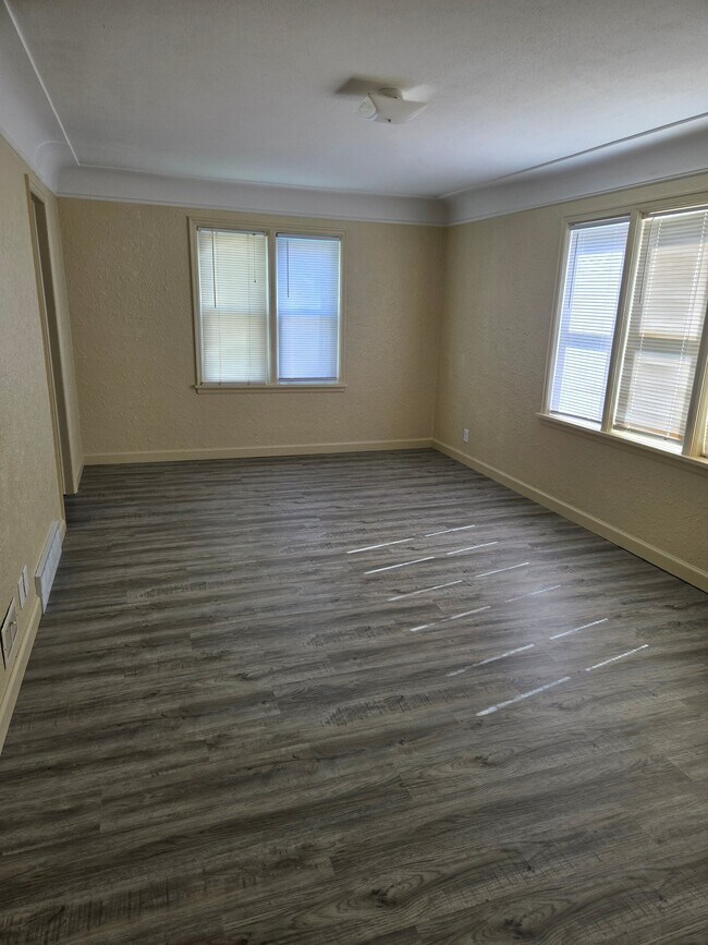 Building Photo - 118 Butler Ave