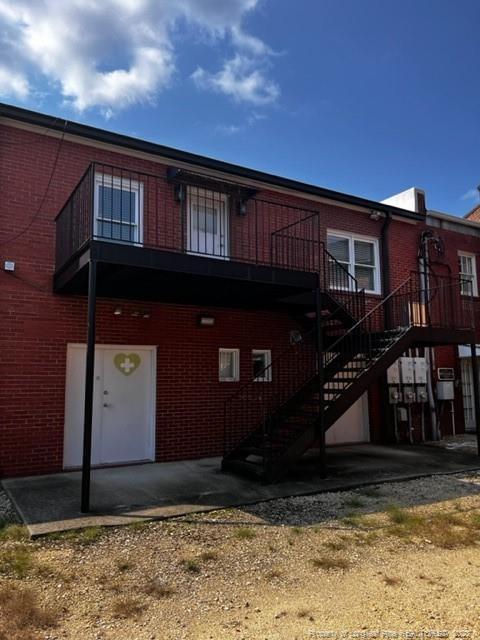 Primary Photo - 123-201 Person St