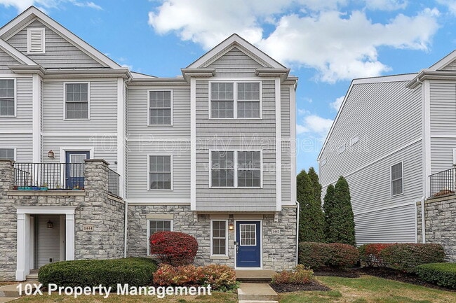 Building Photo - 1442 Bloomington Blvd