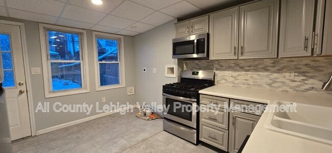 Foto del edificio - 1922 Glendale Ave