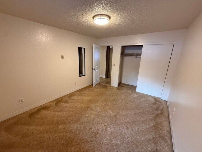 Foto del edificio - 3630 O'Malley Rd