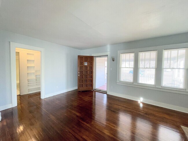 Foto del edificio - Updated 2 bedroom home