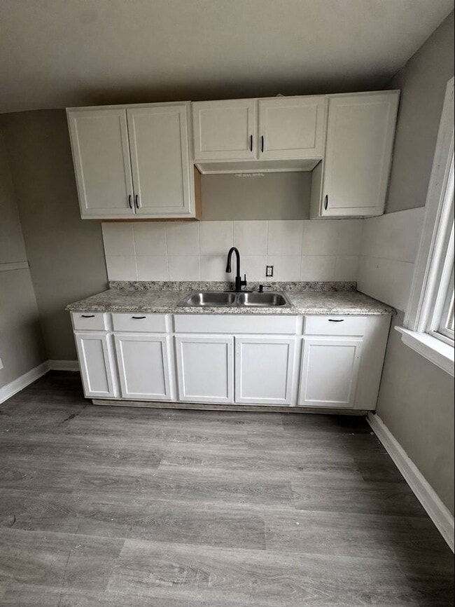 Building Photo - 15766 Hartwell St