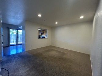 Foto del edificio - 1239 Foothill Blvd