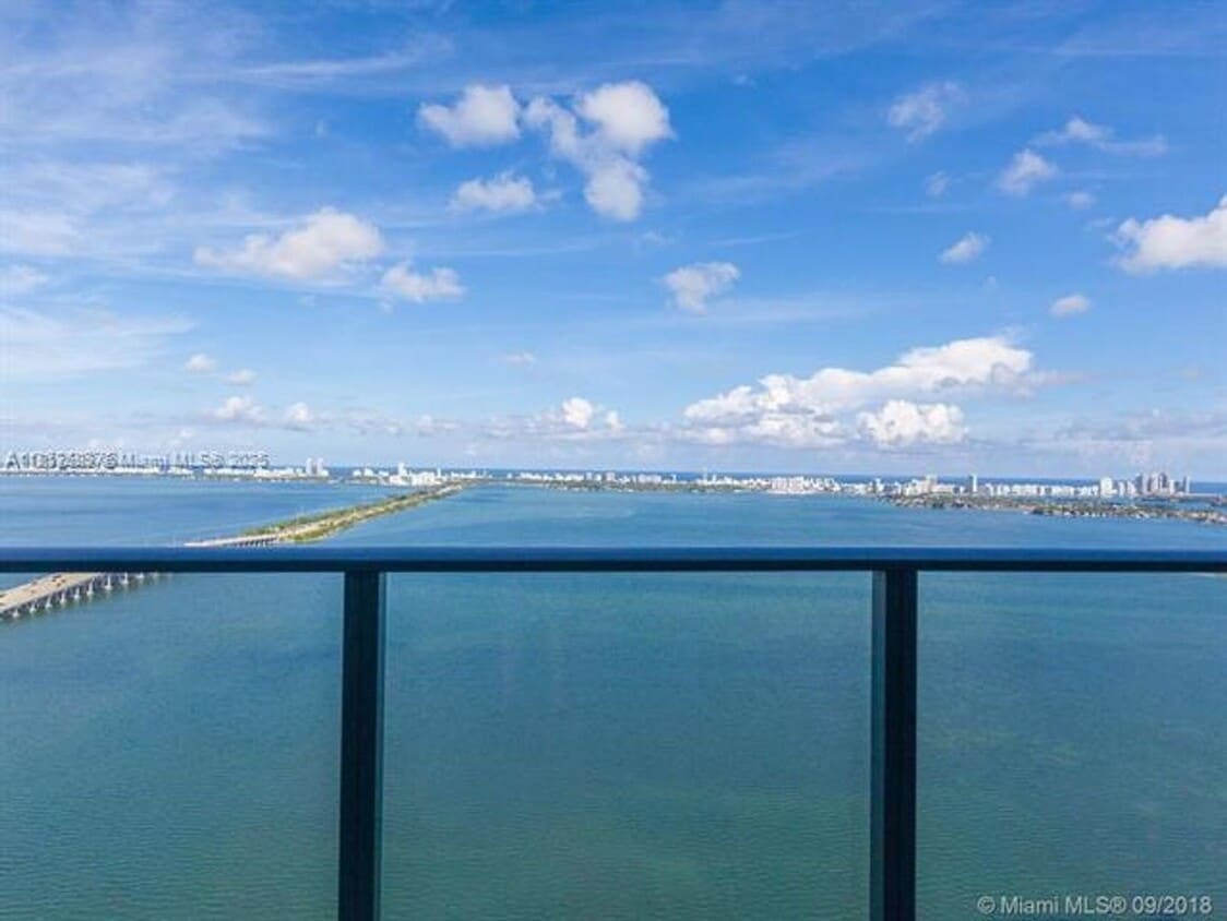 Photo - 3131 NE 7th Ave unit 4102 (A11817588)