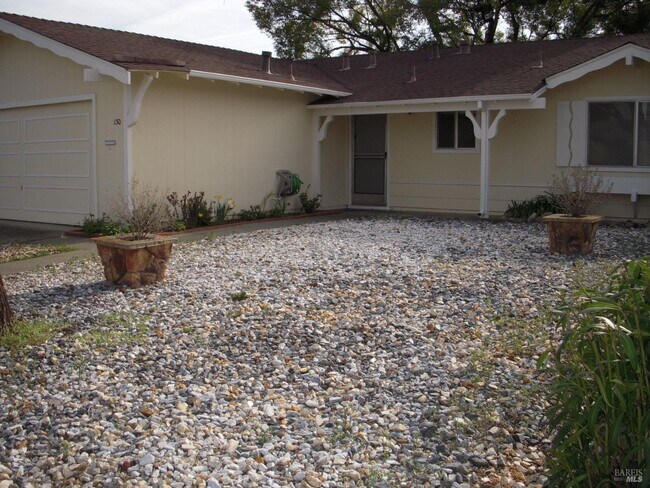 Building Photo - 130 Rainier Cir