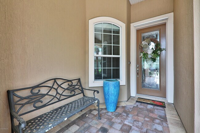 Building Photo - 90 Kenmore Ave