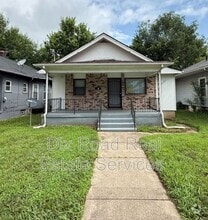 Building Photo - 1121 Kunz Ave