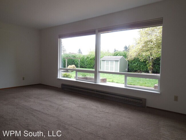 Foto del edificio - 3 br, 1 bath House - 10401 SE 211th St