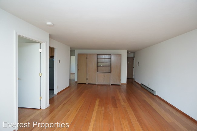 Building Photo - 2546 Warring St