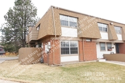 Building Photo - Great 2 bedroom townhome off North Academy...