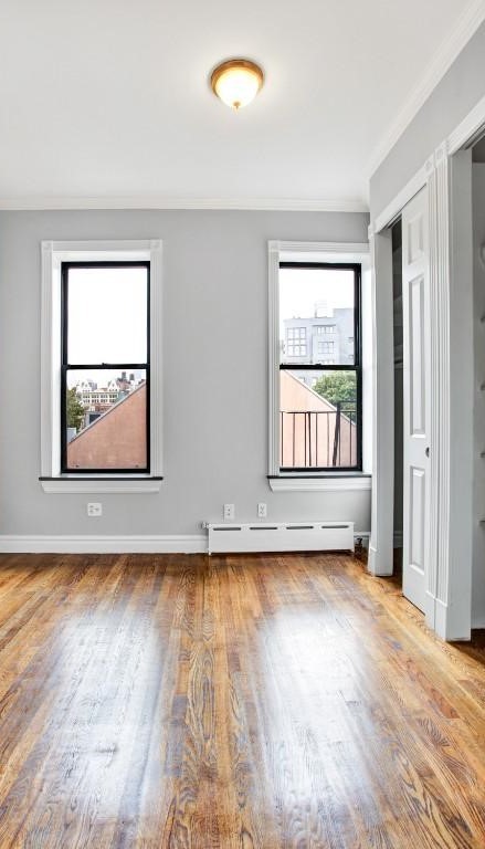 Primary Photo - 252 Mott St