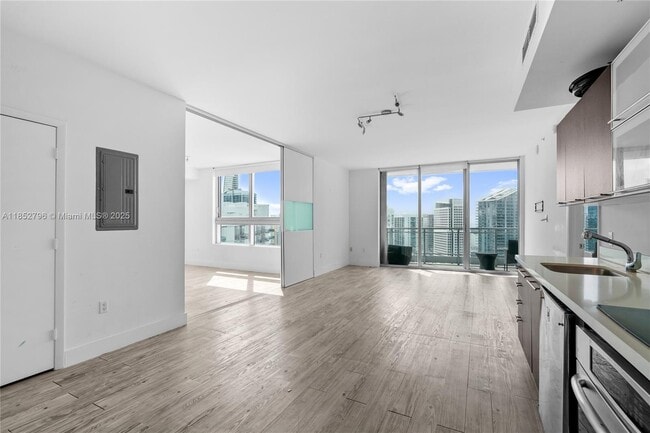 Foto del edificio - 90 SW 3rd St
