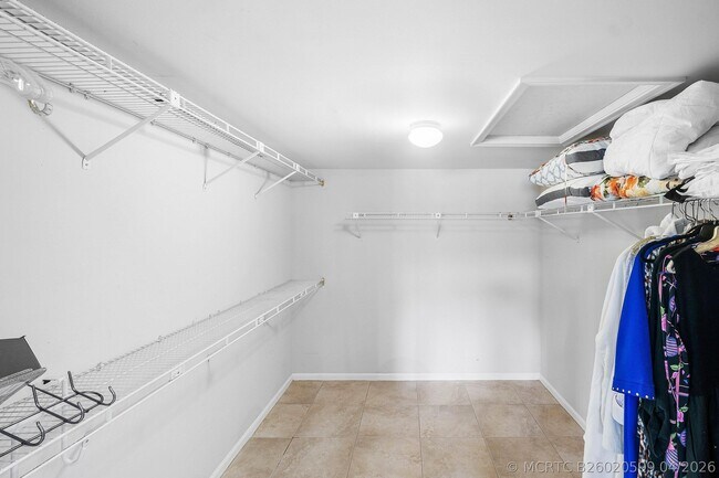 Building Photo - 6446 Aspen Glen Cir