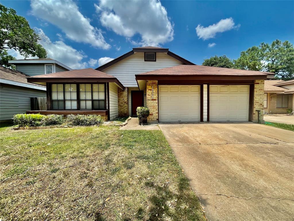 Foto principal - 19714 Lake Hollow Ln