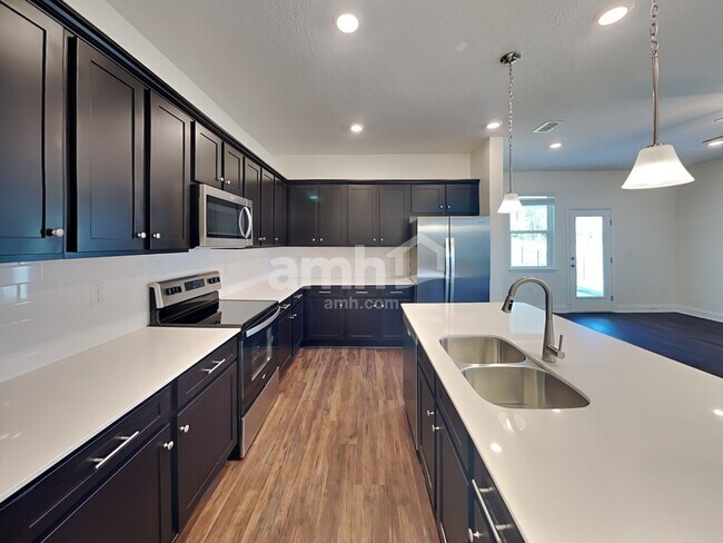 Foto del edificio - 3651 Windward Hls Blvd