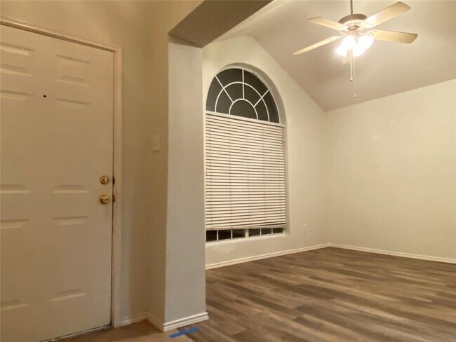 Foto del edificio - 177 Cottonwood Ln