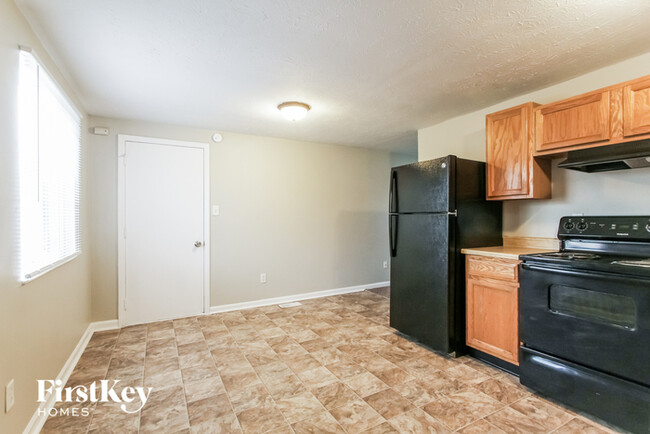 Building Photo - 5707 Hacienda Ct