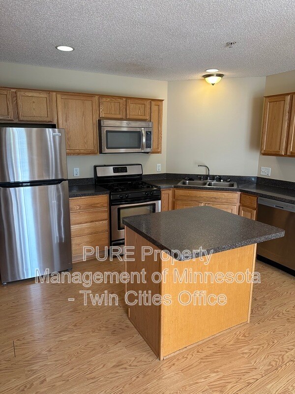 17540 69th Pl N, Osseo, MN 55311 Townhome Rentals in Osseo MN