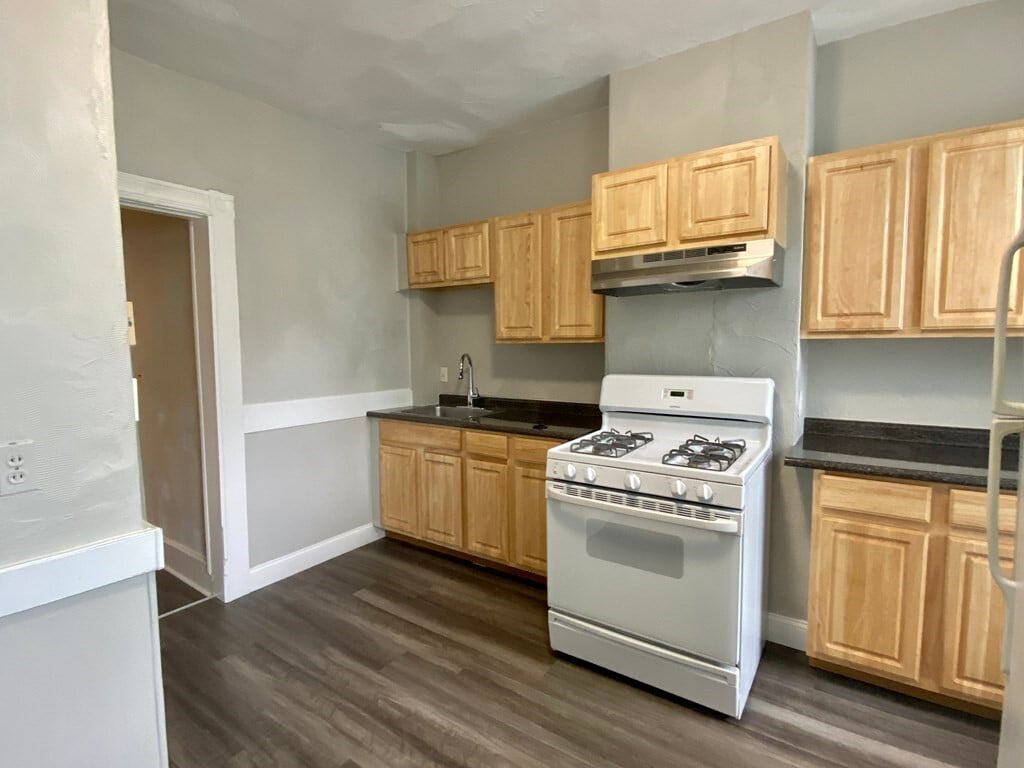 Primary Photo - 278 Cypress St