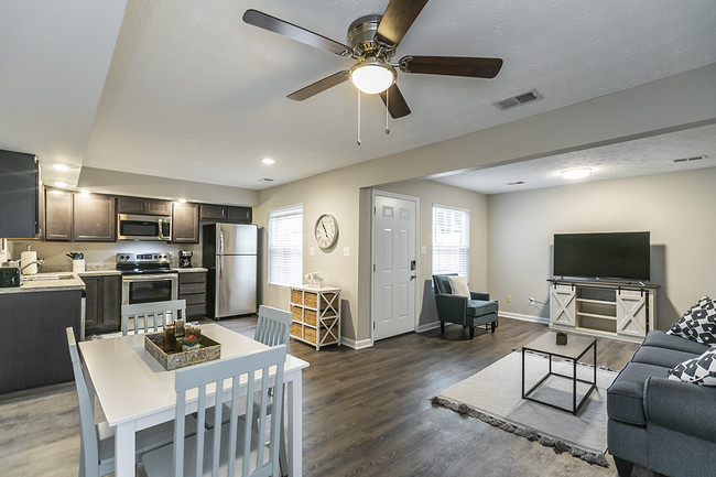 Foto del edificio - 373 Darby Creek Rd