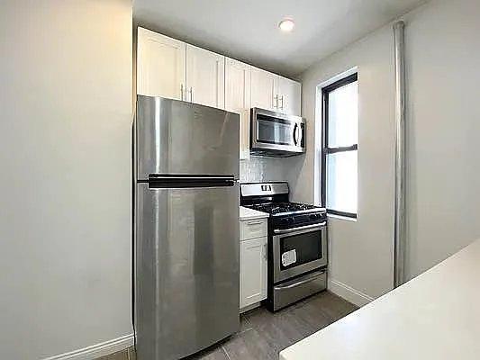 Building Photo - 2 bedroom in NEW YORK NY 10032