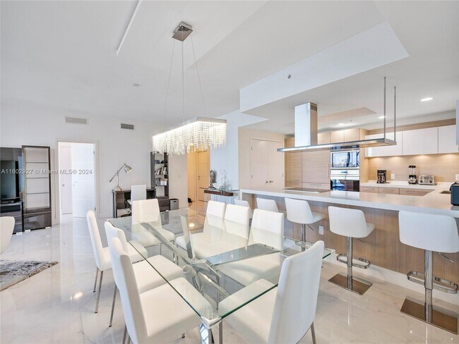 Foto del edificio - 17111 Biscayne Blvd