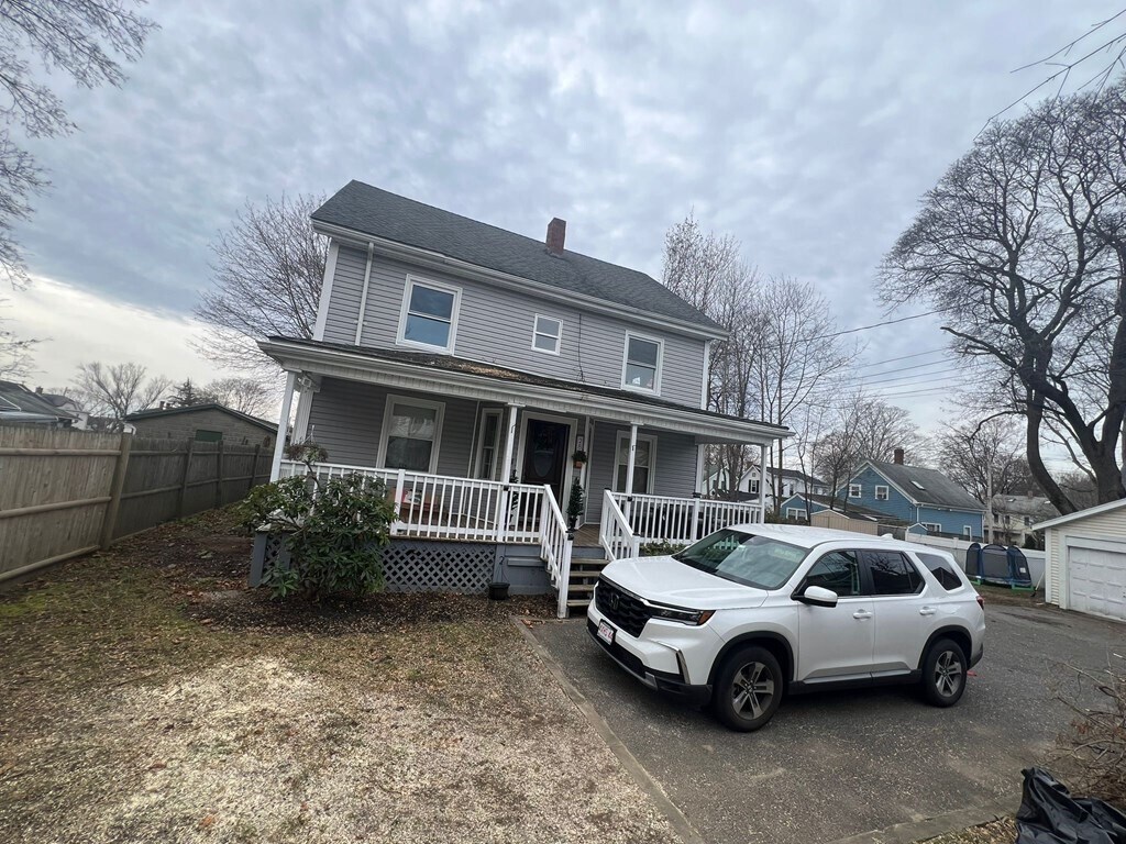 Primary Photo - 28 Walnut St