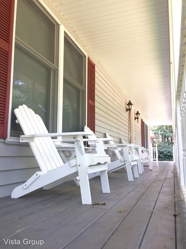 Building Photo - 997 Singapore Dr