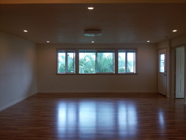 Foto del edificio - Large Upstairs Unit (Duplex) Kaneohe - 3 b...