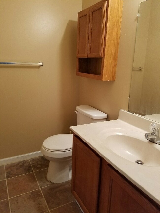 Building Photo - 207 Springvale St