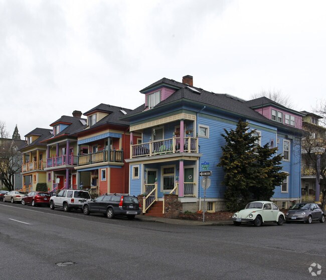 Glisan Townhomes Rentals Portland, OR