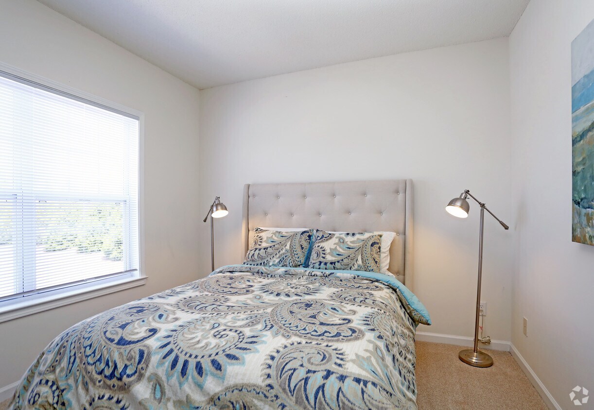 Willow Glen Apartments 6110 Riverwoods Dr Wilmington, NC