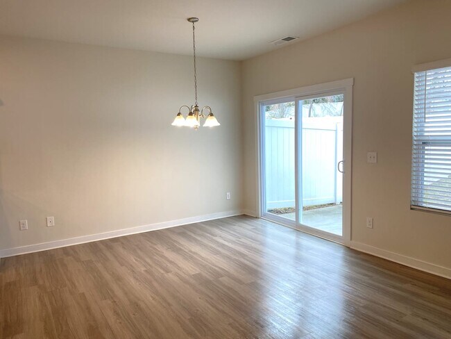 Building Photo - 4113 Ahan Dr