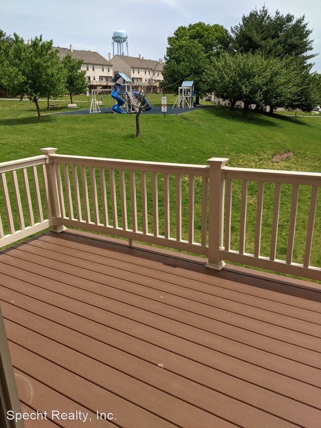 Foto del edificio - 3 br, 1.5 bath House - 526 Maple Glen Circle