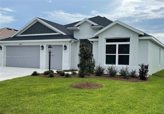 Building Photo - 4822 Okahumpka Run