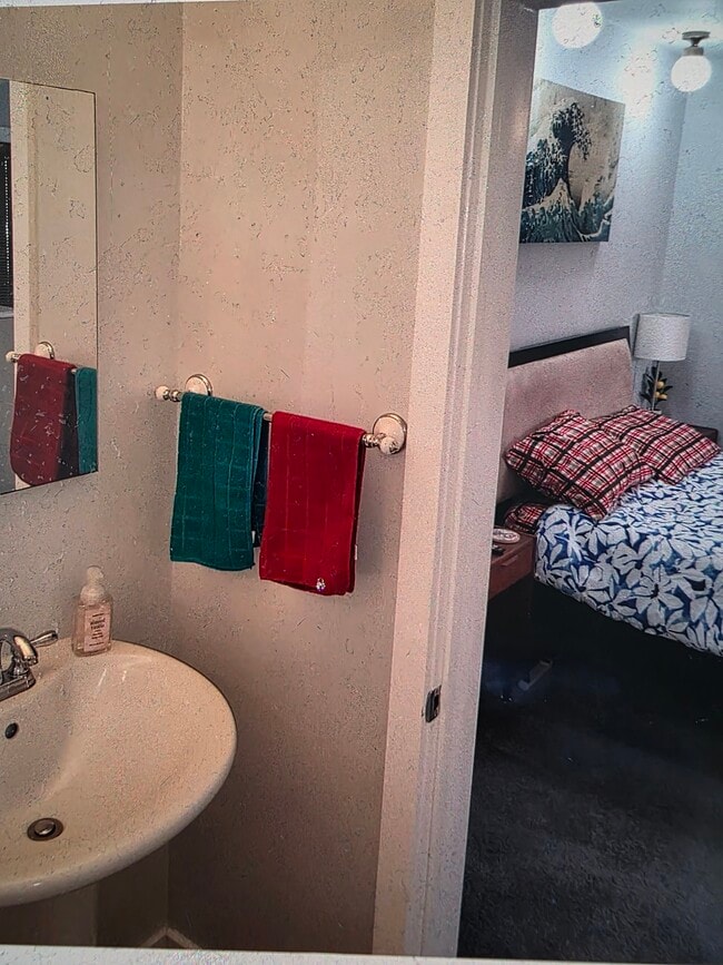 Building Photo - 3786 Meier St