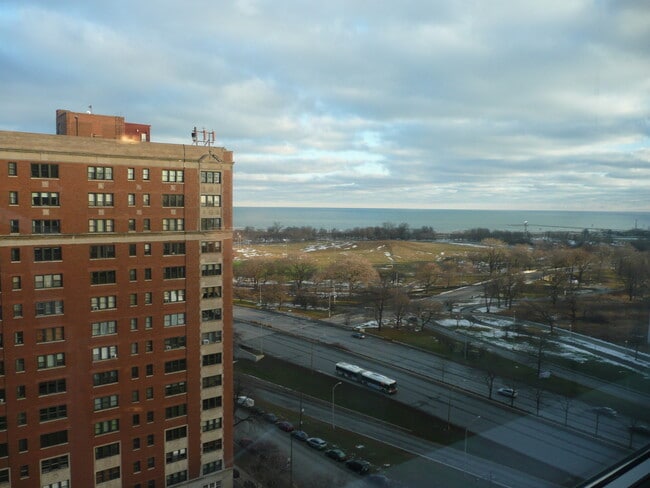 Building Photo - 4250 N Marine Dr
