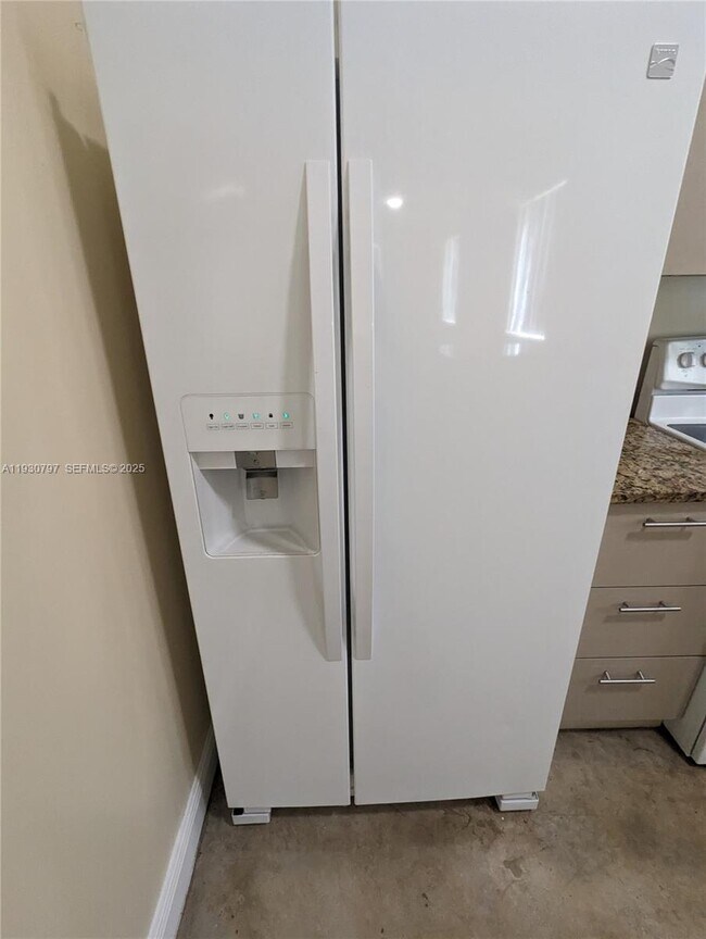 Foto del edificio - 10214 SW 175th St