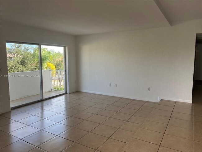 Foto del edificio - 8950 SW 69th Ct