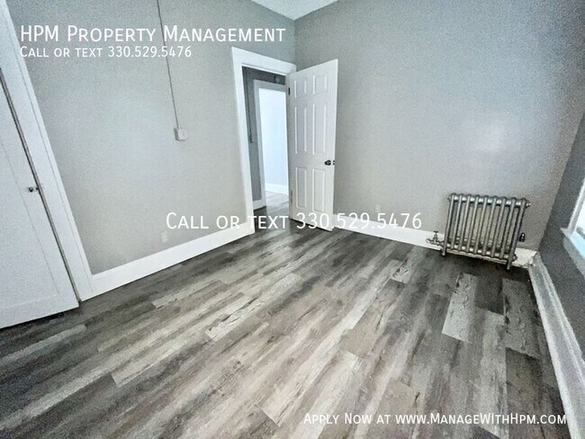 Foto del edificio - 3456 W 117th St