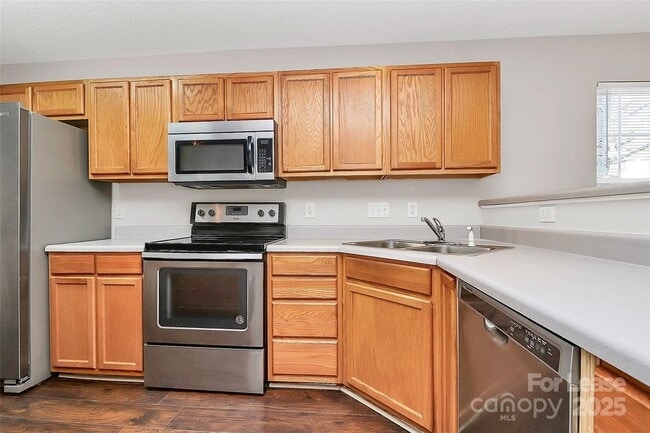 Building Photo - 11350 Yellow Spaniel Ct