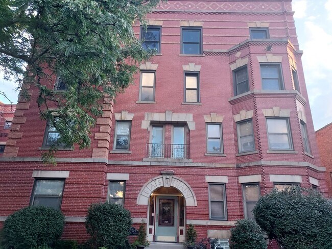 Building Photo - 11014 Detroit Ave