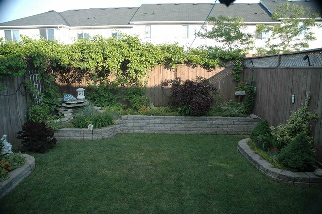 Building Photo - 402 Chesapeake Dr