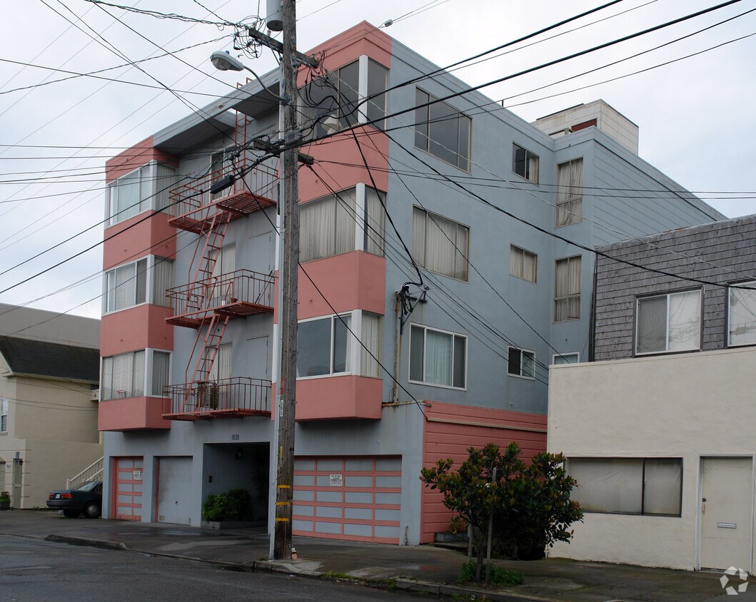 Foto del edificio - 1535 48th Ave
