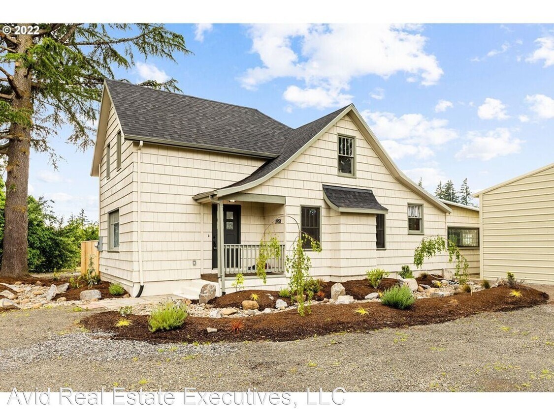 4 br, 3 bath House 19191 SE Highway 212 House for Rent in Damascus